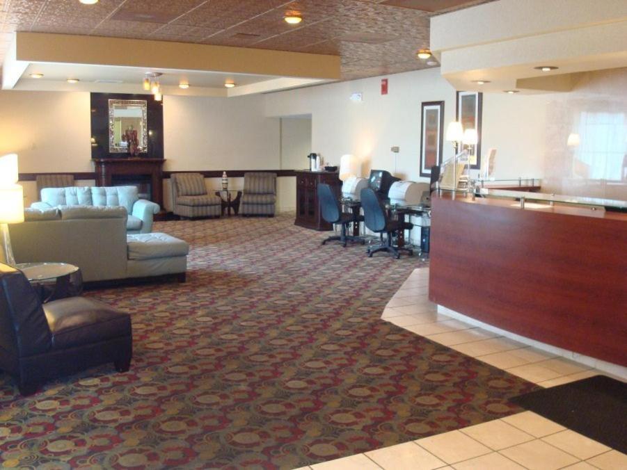 Howard Johnson Grand Forks Eksteriør bilde