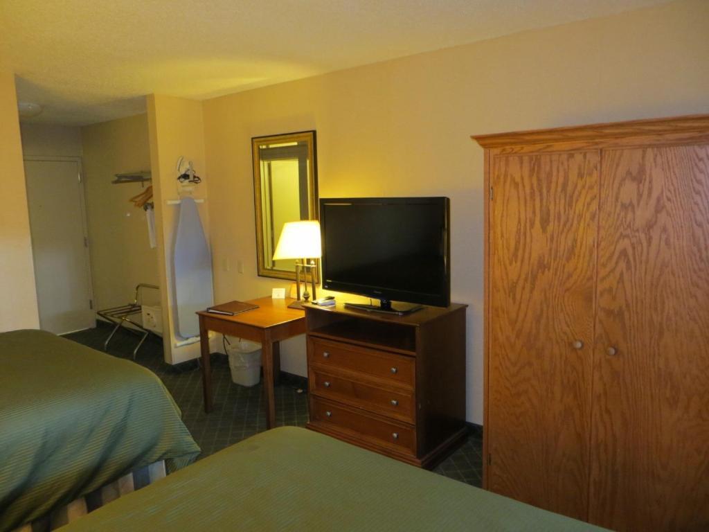 Howard Johnson Grand Forks Rom bilde